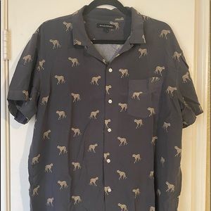 🐆 Banana Republic Large Viscose Navy Jaguar Leopard Print Shirt - Used